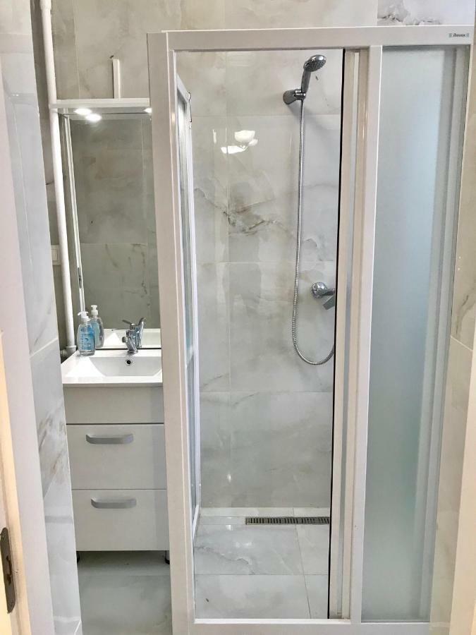 Ella Apartman Debrecen Esterno foto