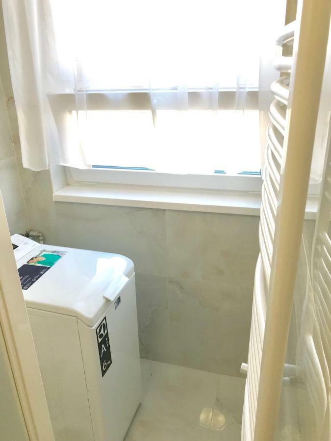 Ella Apartman Debrecen Esterno foto