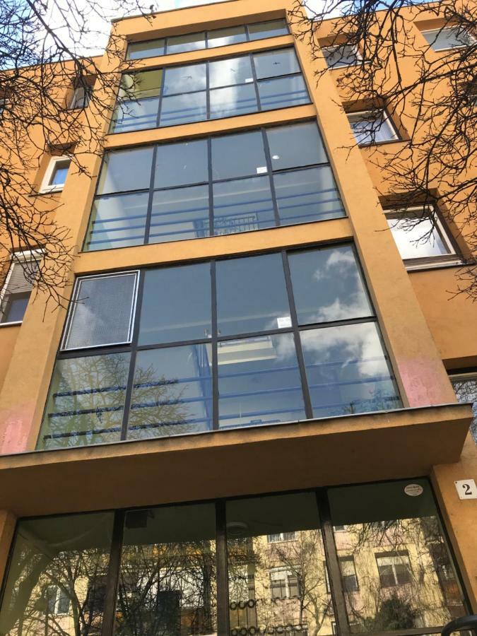 Ella Apartman Debrecen Esterno foto